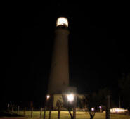 Faro de La Paloma por la noche